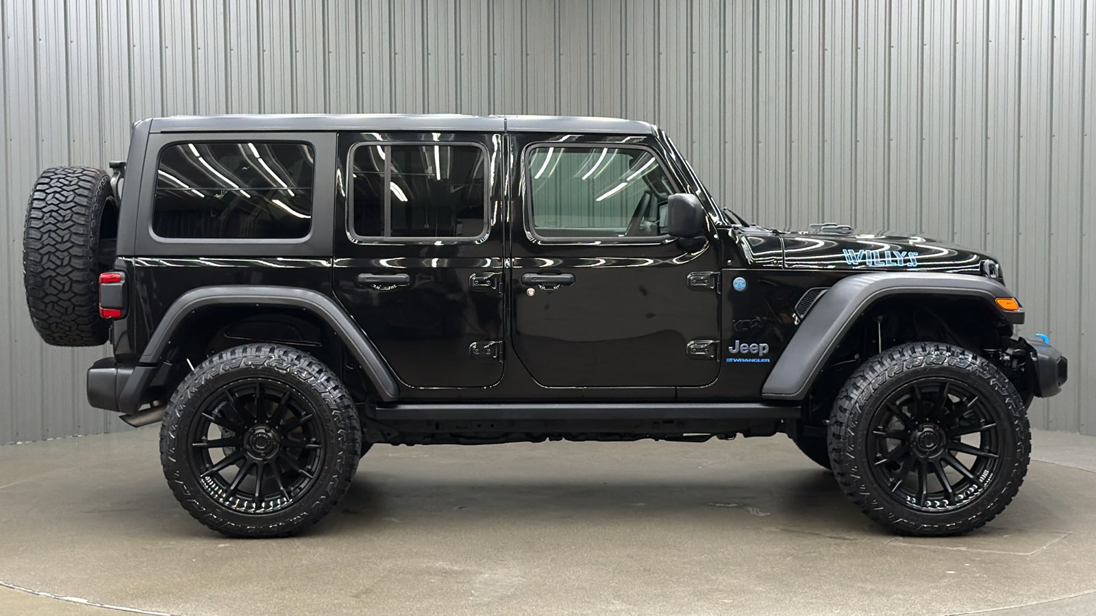 Used 2024 Jeep Wrangler Unlimited AWD/4WD image 6