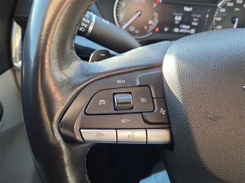 Used 2023 Cadillac XT4 Premium Luxury image 28