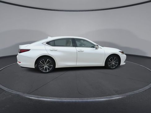 Used 2025 Lexus ES 350 w/ Premium Package image 9