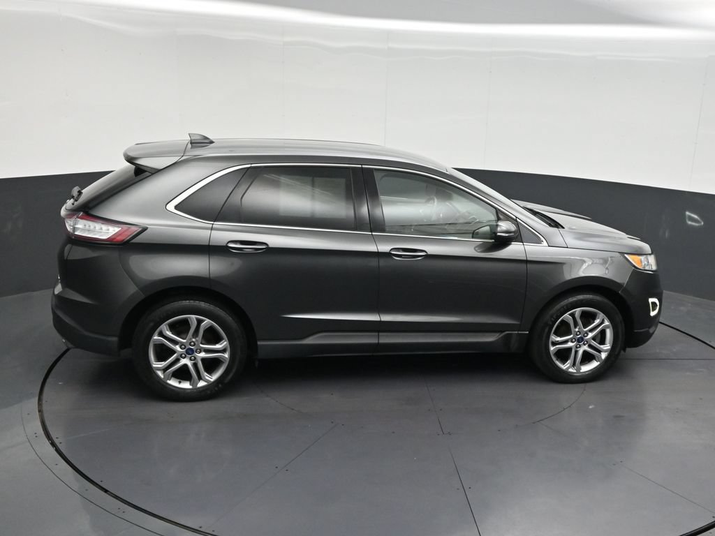 Used 2018 Ford Edge Titanium FWD image 25