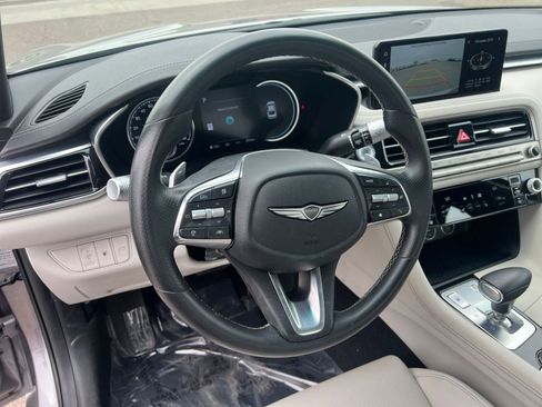 Used 2025 Genesis G70 2.5T RWD image 28