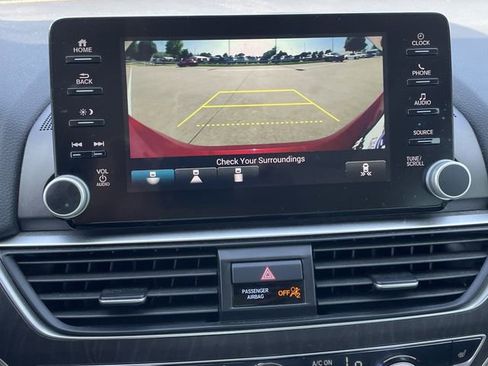 Used 2019 Honda Accord EX image 17