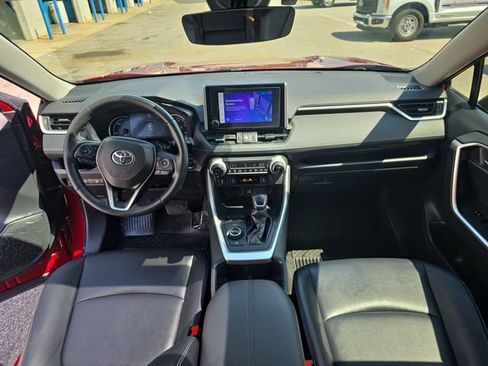 Used 2023 Toyota RAV4 XLE Premium AWD/4WD image 10