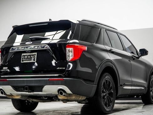 Used 2022 Ford Explorer Limited w/ Equipment Group 301A image 13