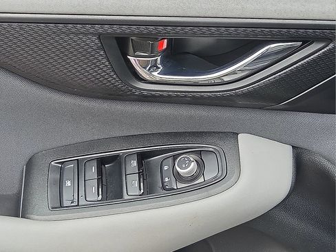 Used 2025 Subaru Outback Premium image 10