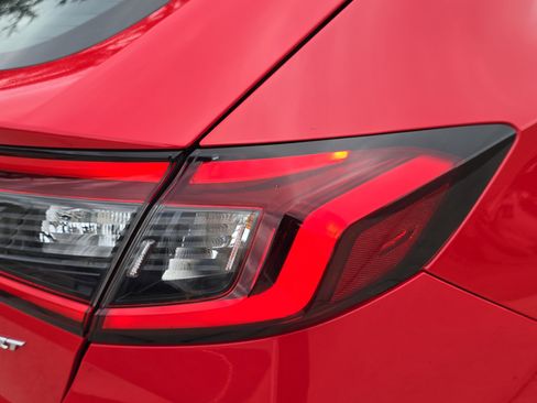 Used 2022 Honda Civic Sport image 11