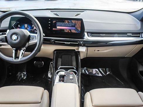 Certified 2025 BMW X2 xDrive28i w/ M Sport Package image 12