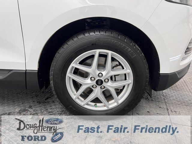 Used 2024 Ford Edge SEL AWD/4WD image 17