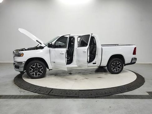 Used 2025 RAM 1500 Laramie AWD/4WD image 12