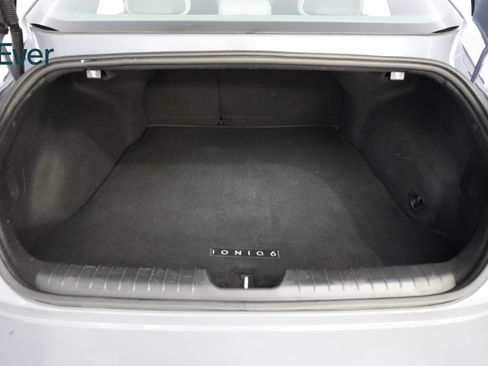Used 2024 Hyundai Ioniq 6 Limited RWD image 8