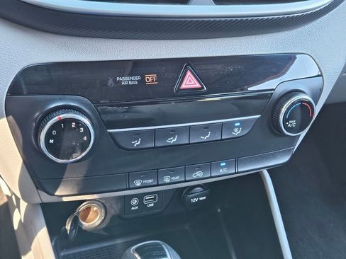 Used 2021 Hyundai Tucson SE image 13