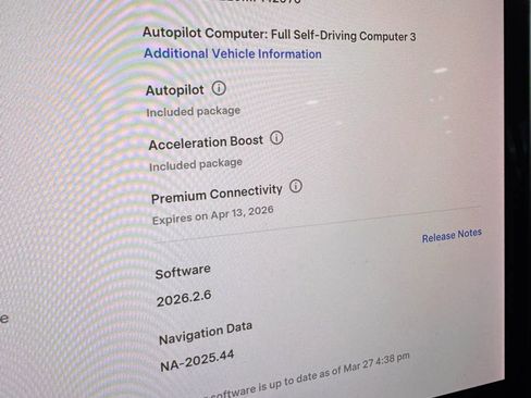 Used 2021 Tesla Model Y Long Range image 34