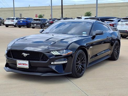 Used 2019 Ford Mustang GT Premium w/ GT Performance Package RWD image 4