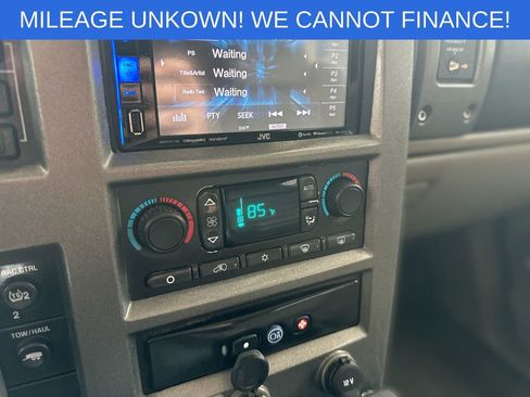 Used 2003 HUMMER H2 Base w/ Preferred Equipment Group image 18