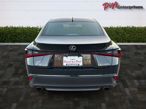 Used 2025 Lexus IS 300 w/ Premium Package image 9