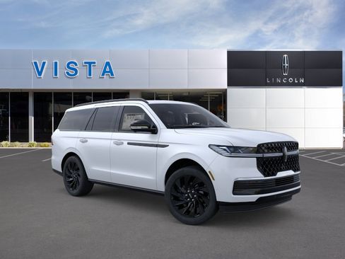 New 2026 Lincoln Navigator Reserve w/ Jet Appearance Package AWD/4WD image 7