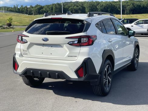 Certified 2024 Subaru Crosstrek 2.0i Premium AWD/4WD image 3