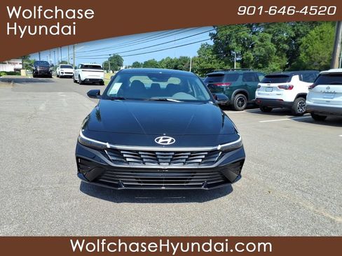 New 2026 Hyundai Elantra SE FWD image 8