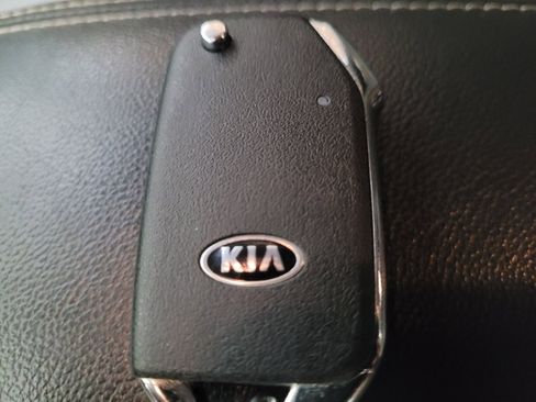 Used 2021 Kia Sportage LX AWD/4WD image 32