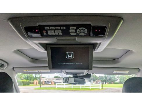Used 2017 Honda Pilot Elite image 17