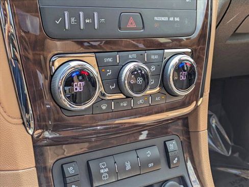 Used 2013 Buick Enclave Premium FWD image 17