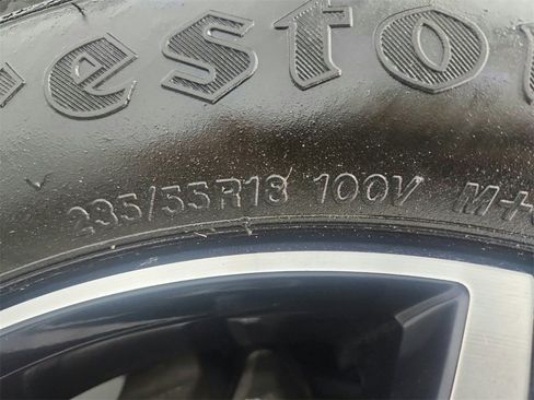 Used 2023 Volvo XC40 B5 Plus image 39