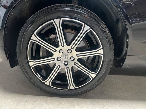 Used 2018 Volvo XC60 T6 Inscription w/ Vision Package AWD/4WD image 12