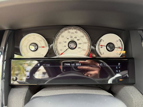 Used 2016 Rolls-Royce Wraith image 37