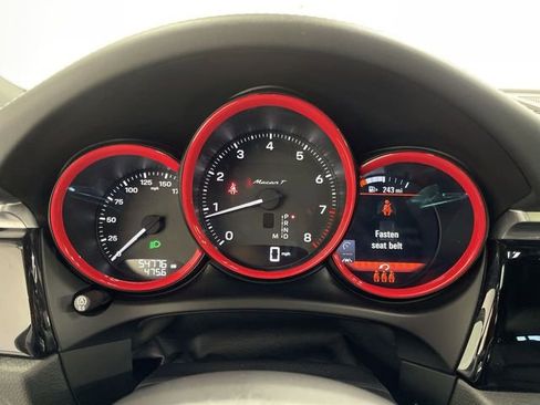 Used 2023 Porsche Macan Turbo AWD/4WD image 15