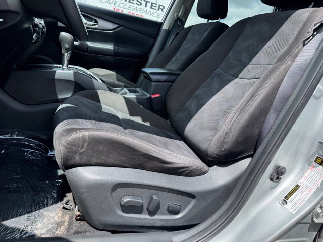 Used 2015 Nissan Rogue SV AWD/4WD image 6
