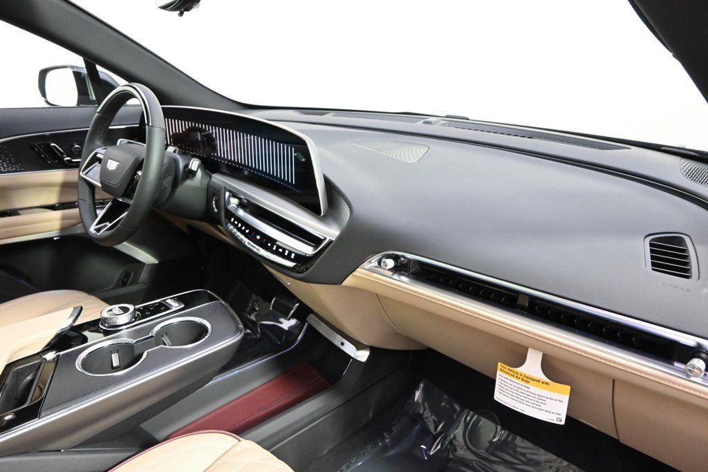 New 2025 Cadillac Lyriq Sport w/ Nappa Leather Package AWD/4WD image 14