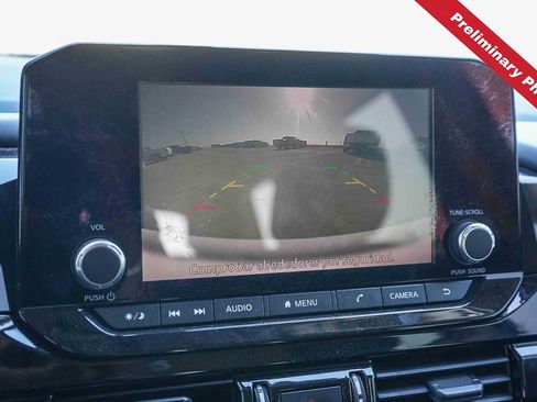 Used 2022 Nissan Pathfinder SV FWD image 19