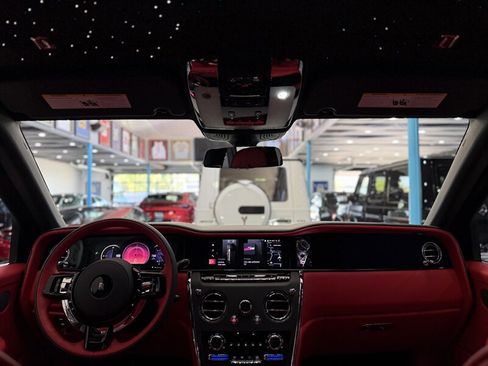 Used 2026 Rolls-Royce Cullinan image 20