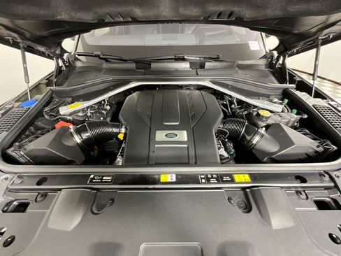 Used 2023 Land Rover Range Rover Autobiography image 28