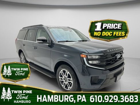 Used 2025 Ford Expedition Active AWD/4WD image 1