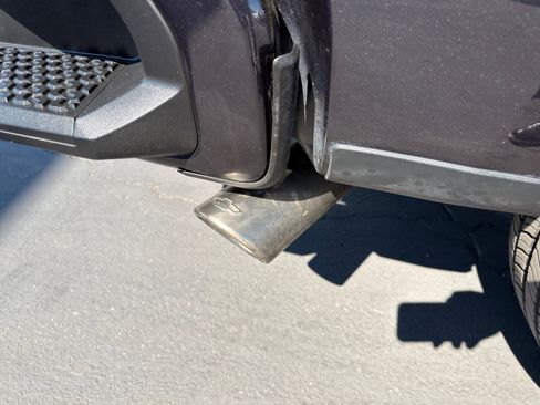 Used 2022 Chevrolet Silverado 1500 Custom image 16