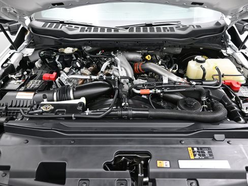 Used 2026 Ford F250 Platinum image 8