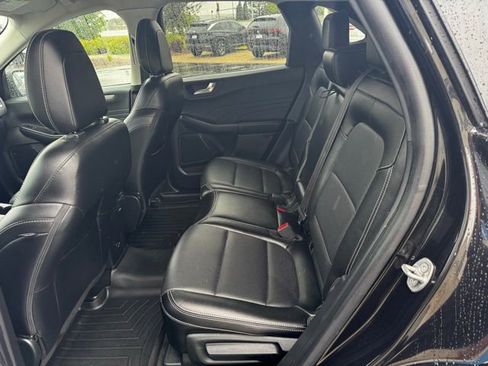 Used 2022 Ford Escape SEL w/ Class II Trailer Tow Package AWD/4WD image 13