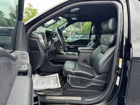 Used 2025 Ford F250 Platinum AWD/4WD image 9