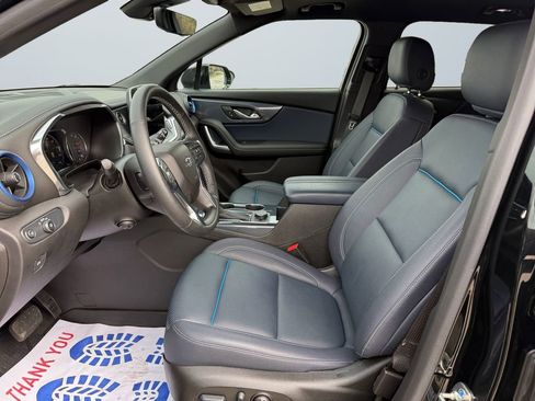 Used 2025 Chevrolet Blazer RS w/ Driver Confidence II Package image 9
