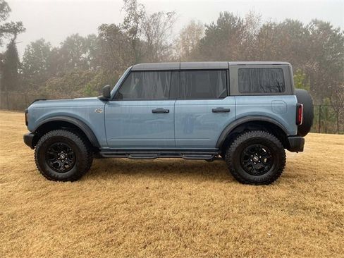 Used 2023 Ford Bronco Wildtrak image 7