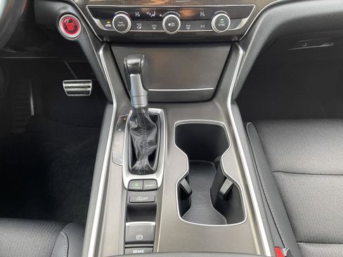 Used 2022 Honda Accord Sport image 11