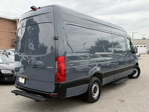 Used 2019 Mercedes-Benz Sprinter 170 image 4
