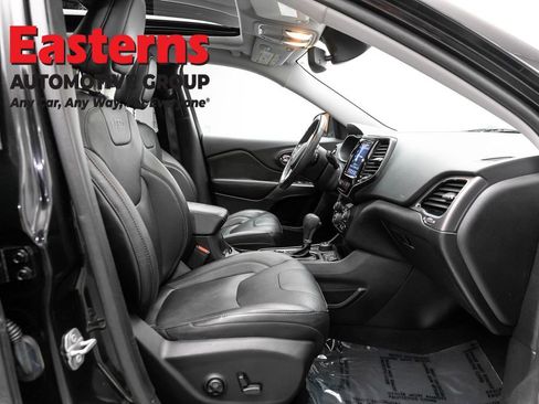 Used 2021 Jeep Cherokee Limited w/ Mopar Interior Package AWD/4WD image 26