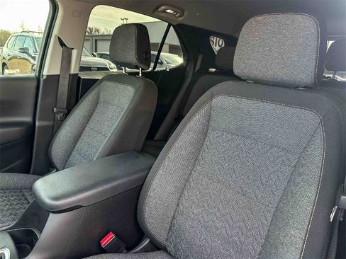 Used 2022 Chevrolet Equinox LT image 14