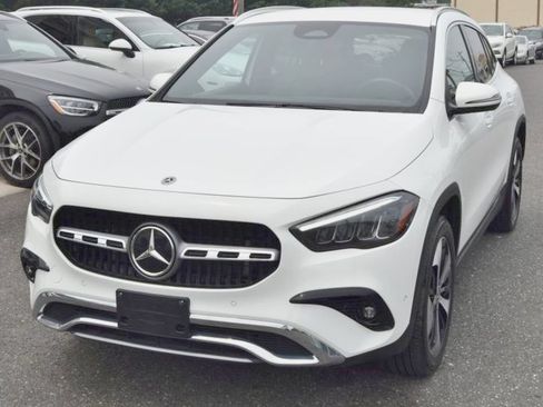 Used 2025 Mercedes-Benz GLA 250 image 2