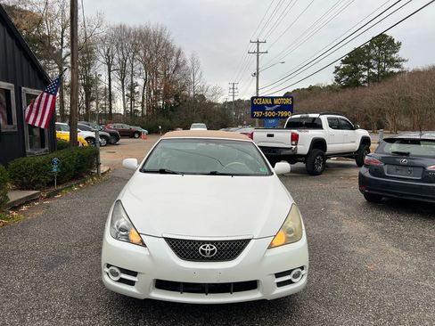 Used 2007 Toyota Solara SLE image 2