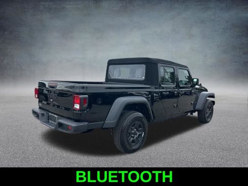Certified 2024 Jeep Gladiator Sport AWD/4WD image 5