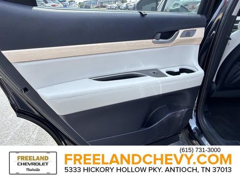 Used 2023 Hyundai Palisade Limited FWD image 15