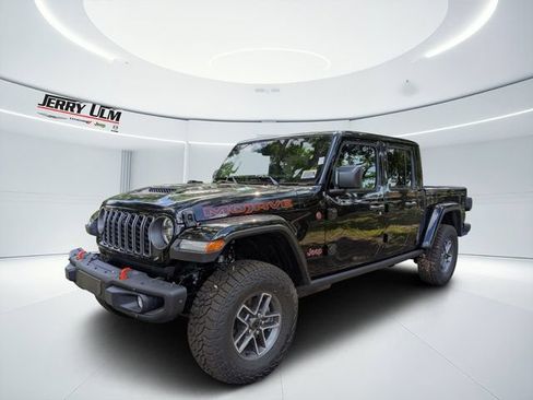 New 2026 Jeep Gladiator Mojave AWD/4WD image 6